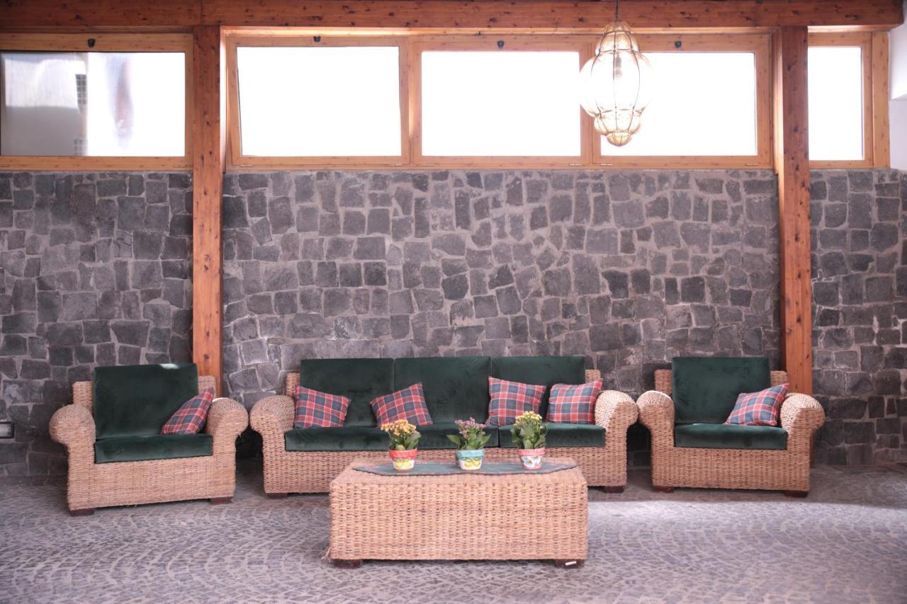 Bed and Breakfast Palazzo Caracciolo del Sole Terzigno Esterno foto